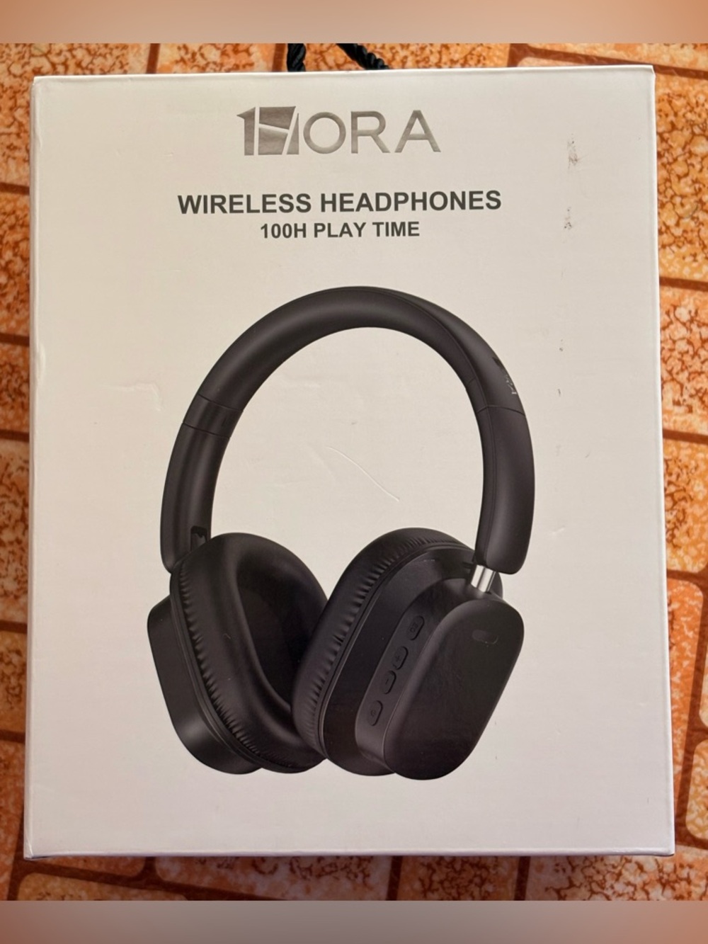 HORA Wireless Over-Ear Headphones in Black. NWT.